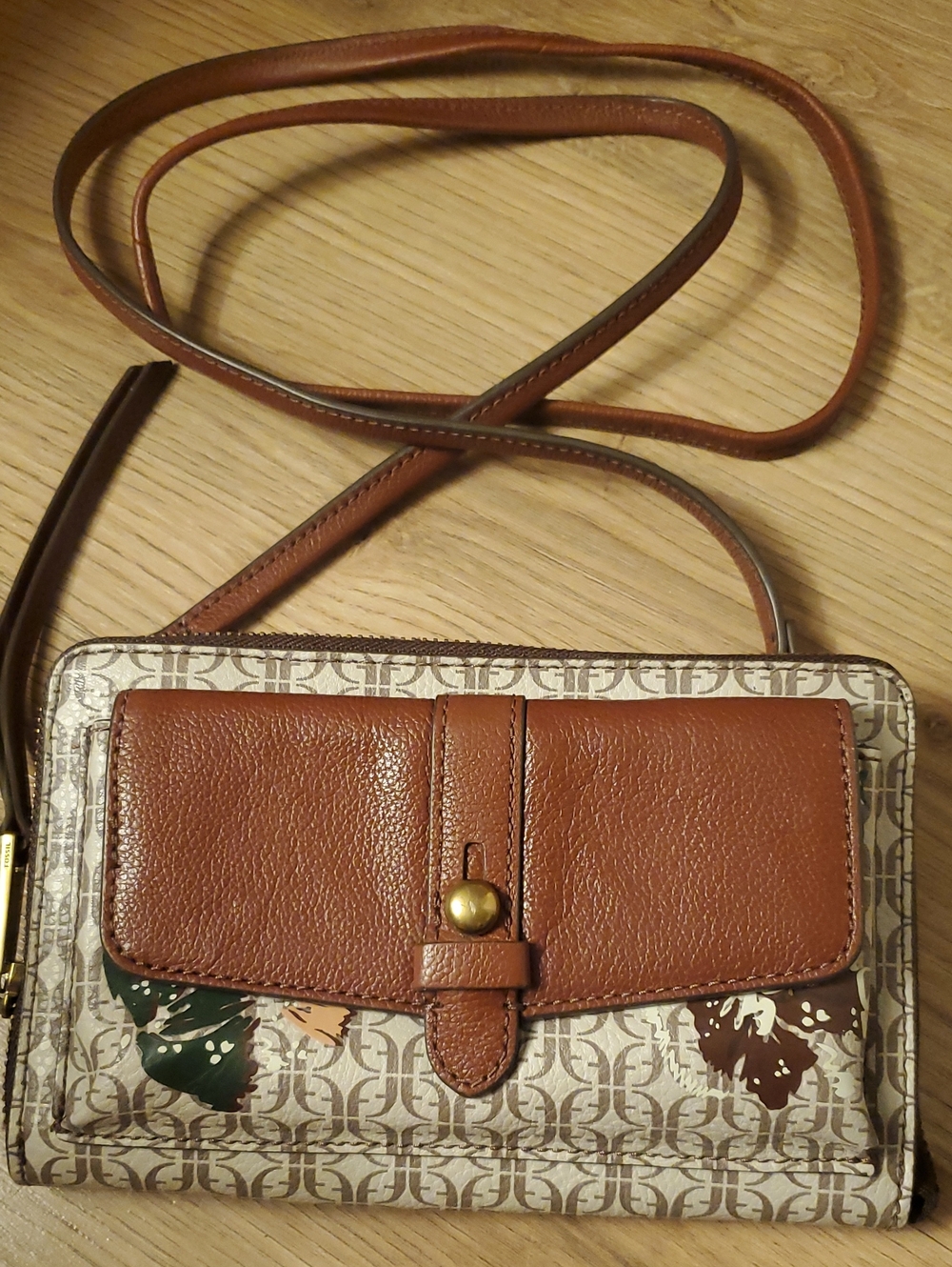 Fossil Faye Brown Patterned Crossbody Wallet Bag -Pre-Owned In Good Condition